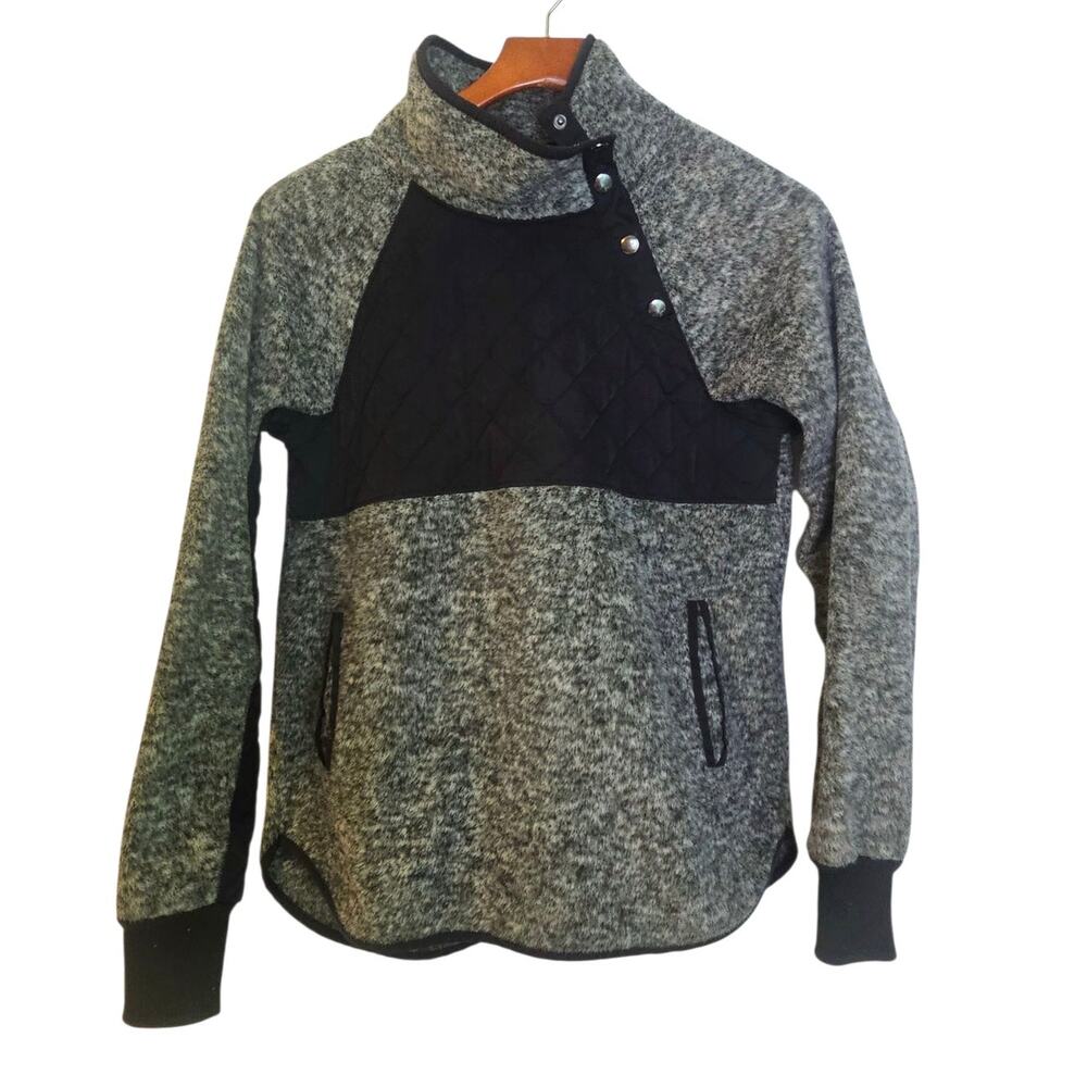 Abercrombie & Fitch Gray & Navy Asymmetrical Quilted Snap Neck Fleece Pullover